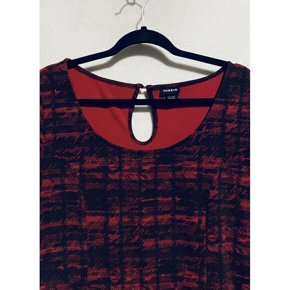Torrid Top Womens 2X Red Black Scoop Neck Ponte Knit Peplum Hem Stretch Boho - Picture 2 of 7